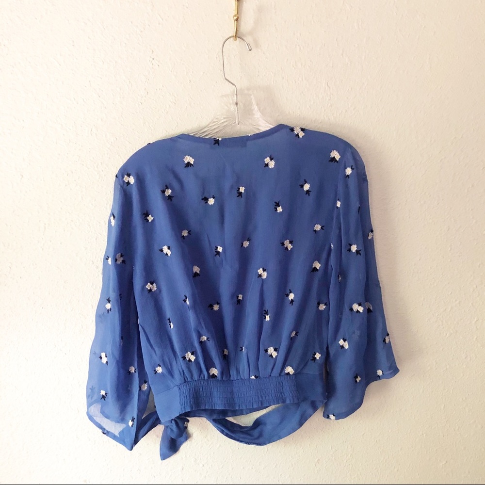 NWT Abercrombie & Fitch Signature Wrap Blouse-Sz S - Picture 4 of 5